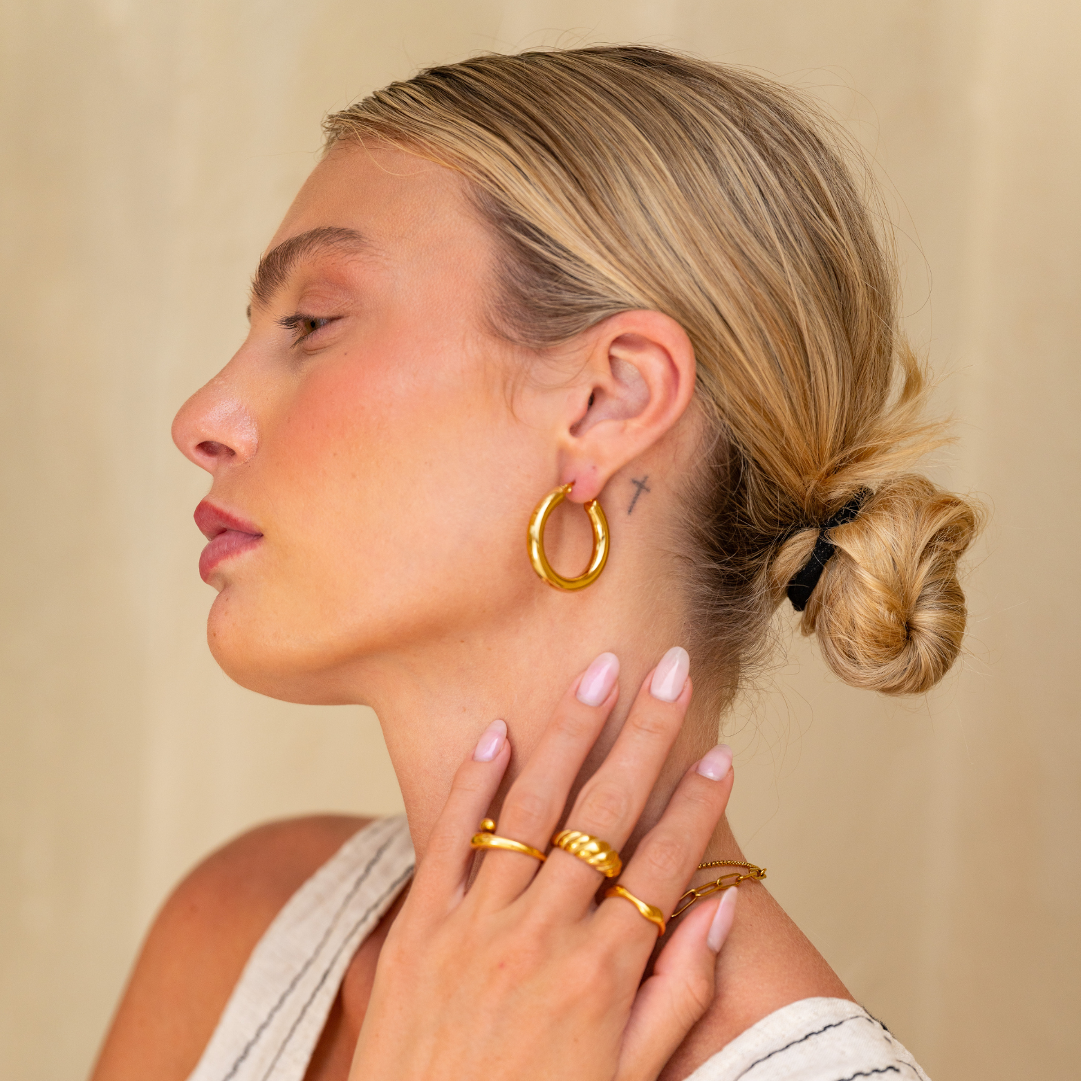 ALINA Golden Hoop Earrings