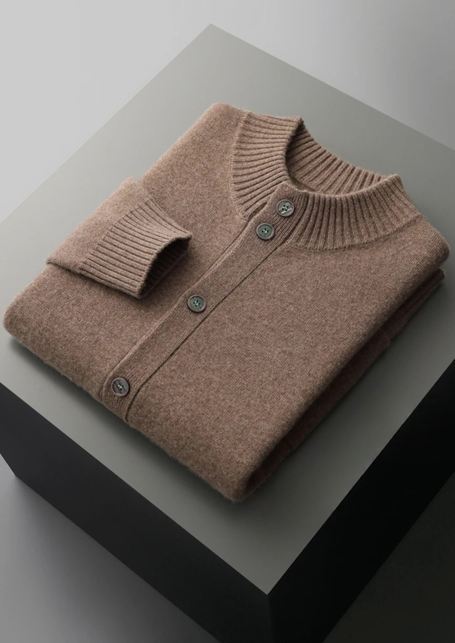 100% CASHMERE BUTTON CARDIGAN