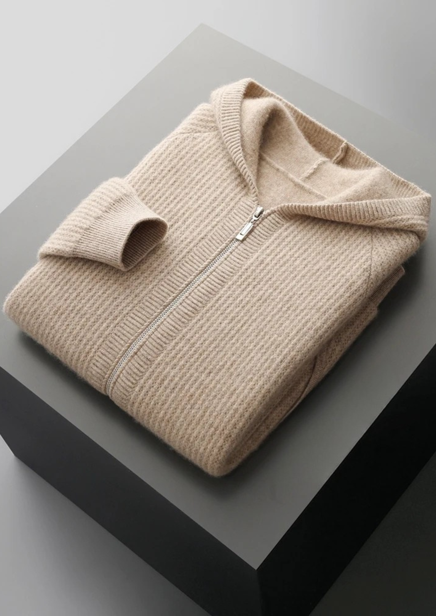 RIBBED ZIPPER HOODIE