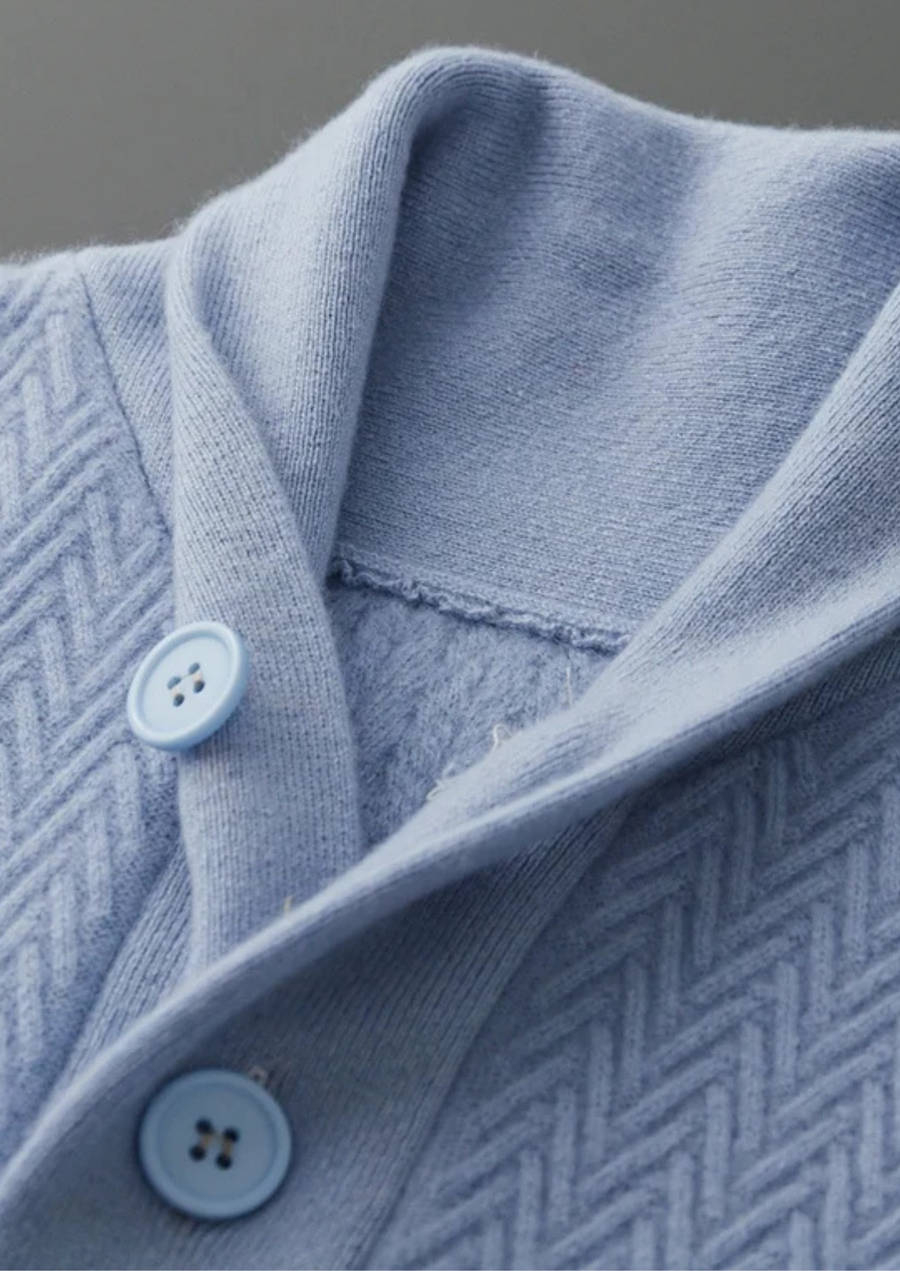 100% CASHMERE ZIGZAG BUTTON SWEATER