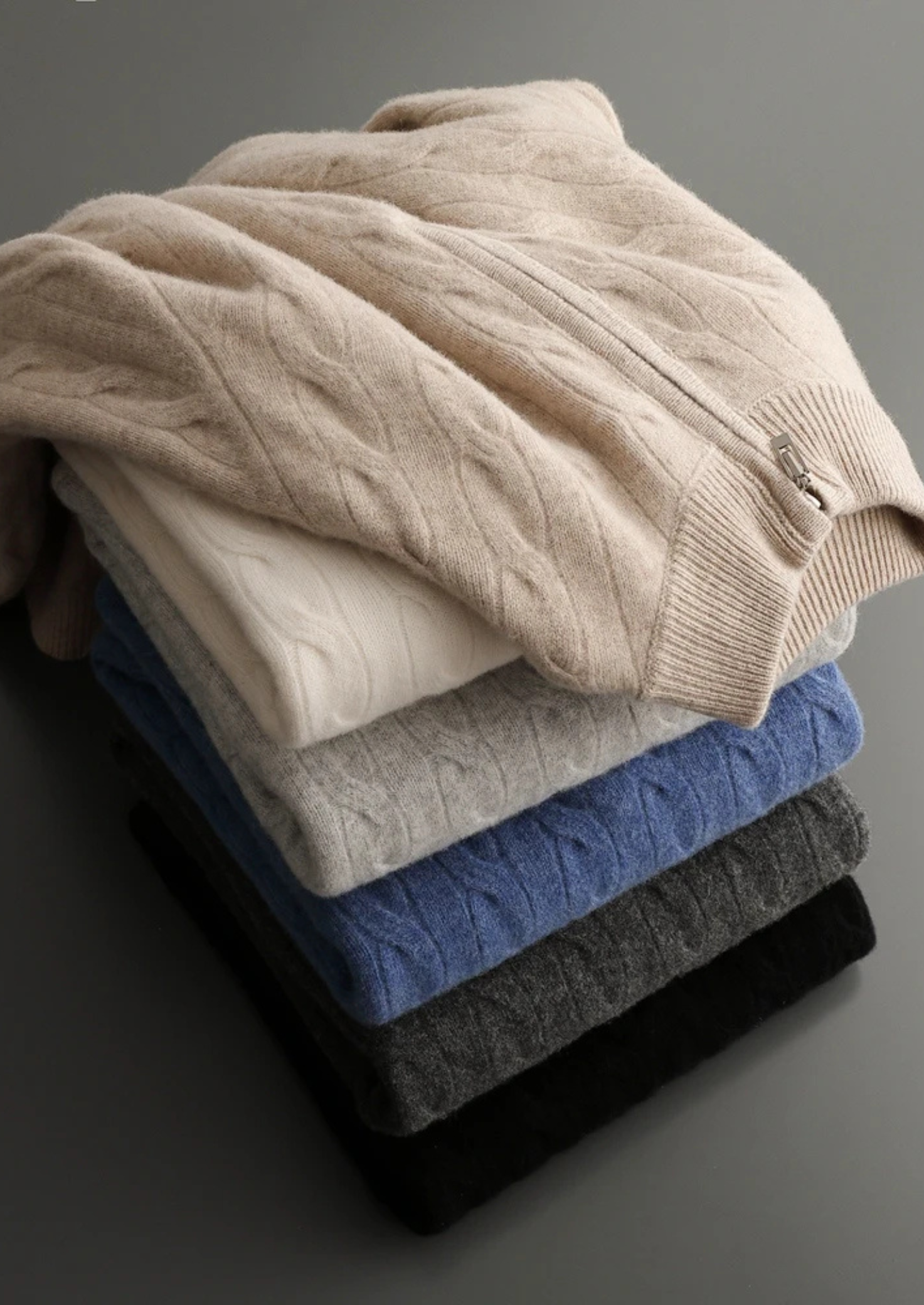 WOOL CABLE HALF ZIP