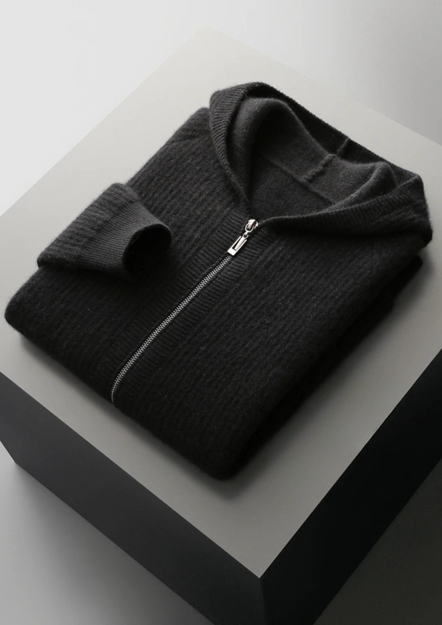 RIBBED ZIPPER HOODIE
