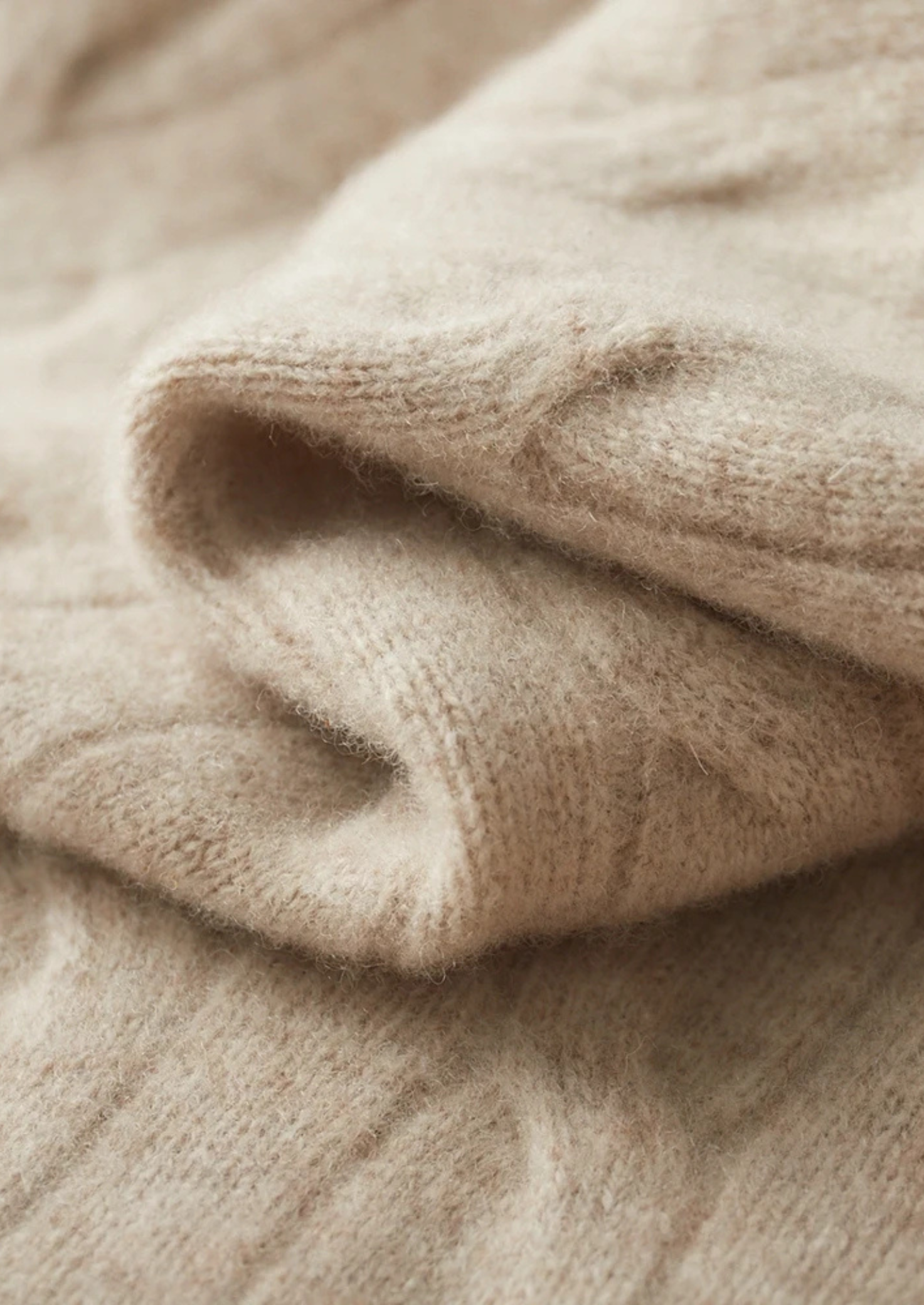 WOOL CABLE HALF ZIP