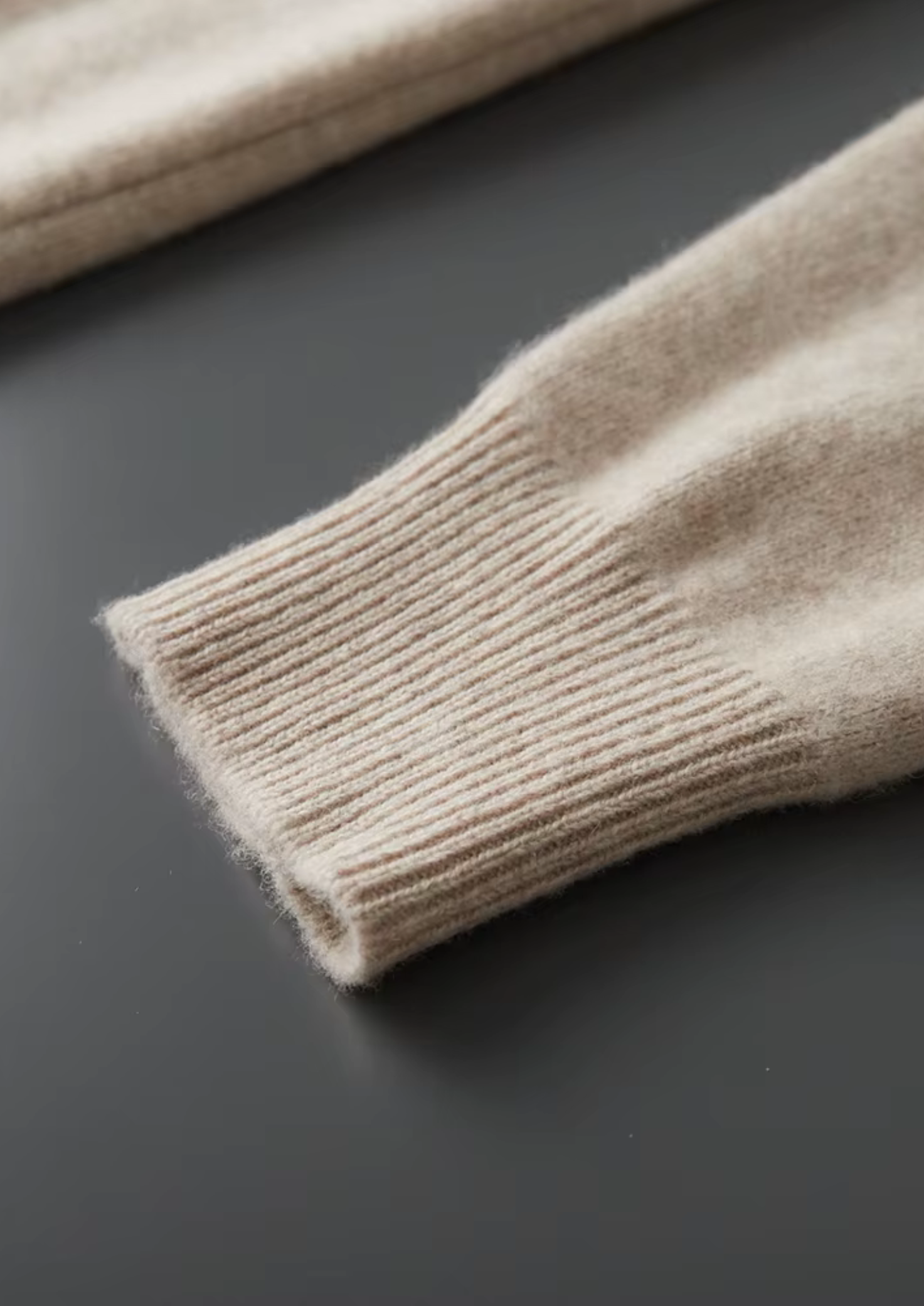 WOOL BUTTON HOODIE