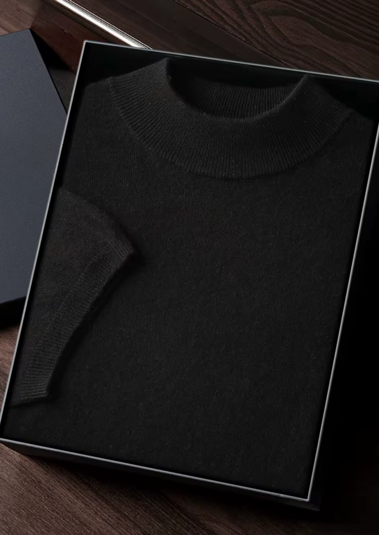100% CASHMERE MOCK NECK T-SHIRT