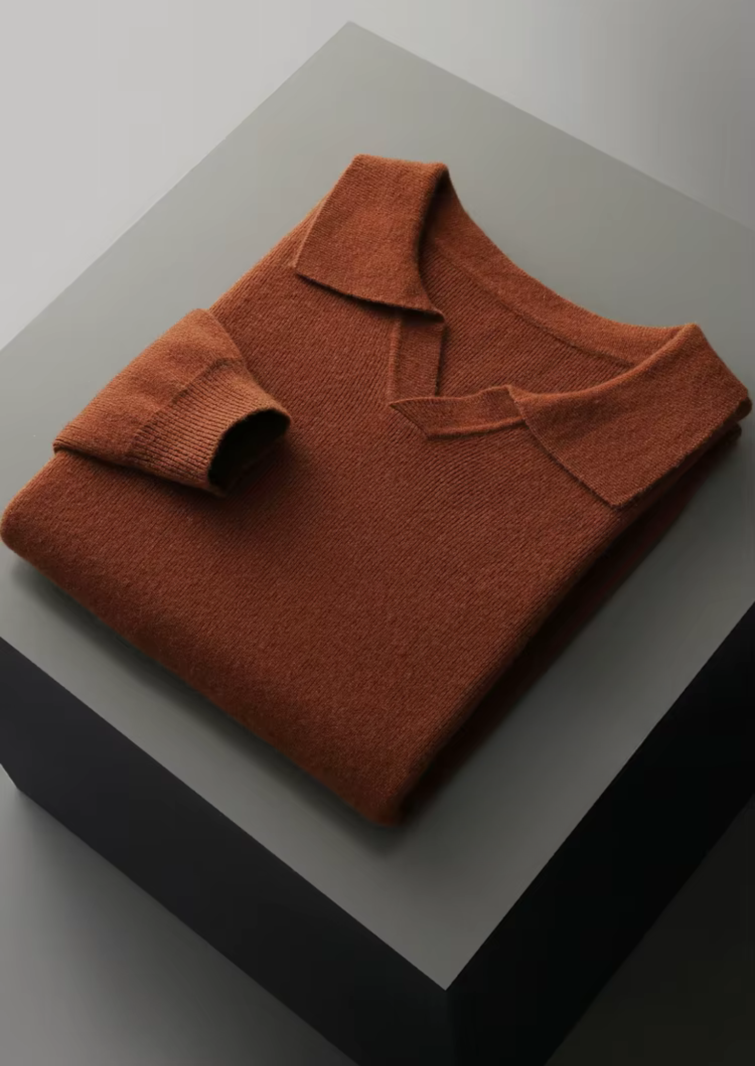 WOOL RIBBED BUTTONLESS POLO