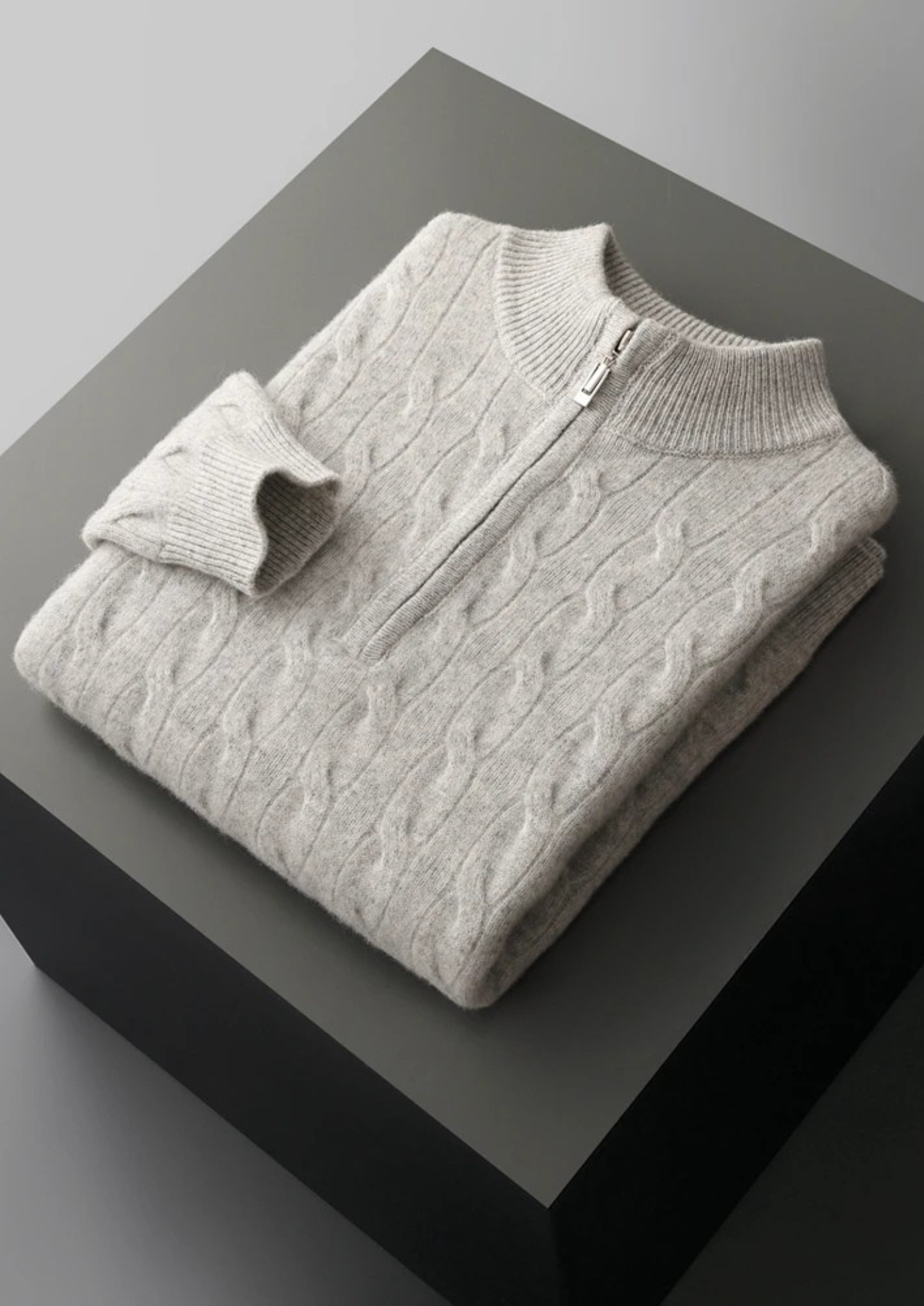 WOOL CABLE HALF ZIP