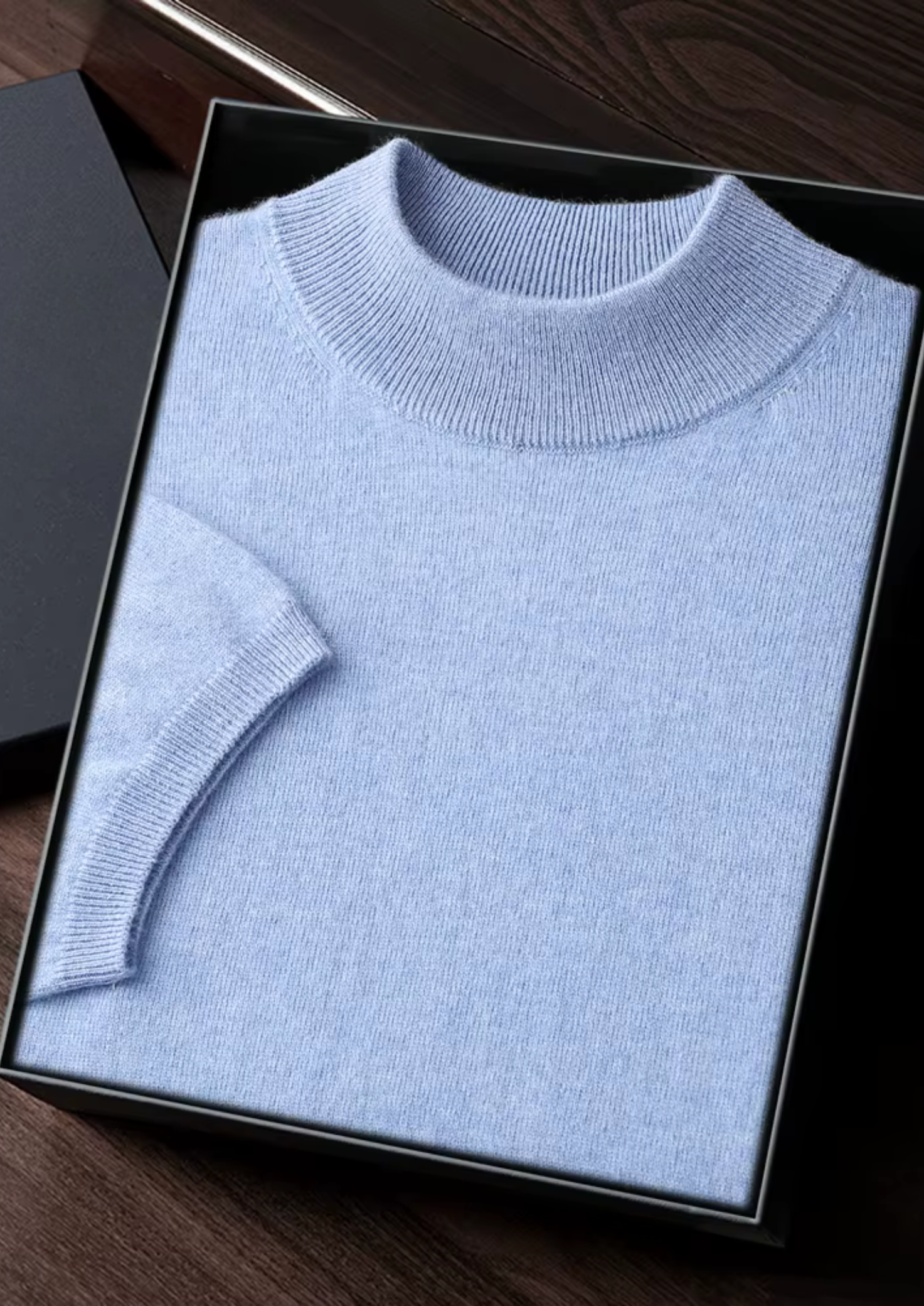 100% CASHMERE MOCK NECK T-SHIRT