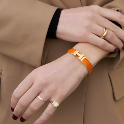 HELENE Sophisticated 'H' Bracelet