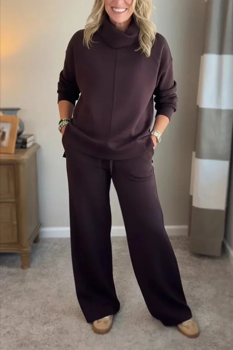Sofia | Cozy Two-Piece Turtleneck Travel Set