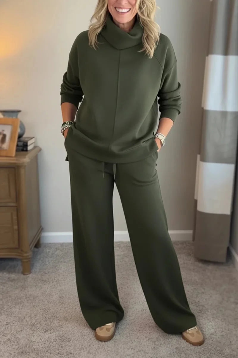 Sofia | Cozy Two-Piece Turtleneck Travel Set