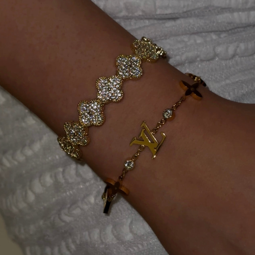 CLOVER | Cuff Bracelet Design