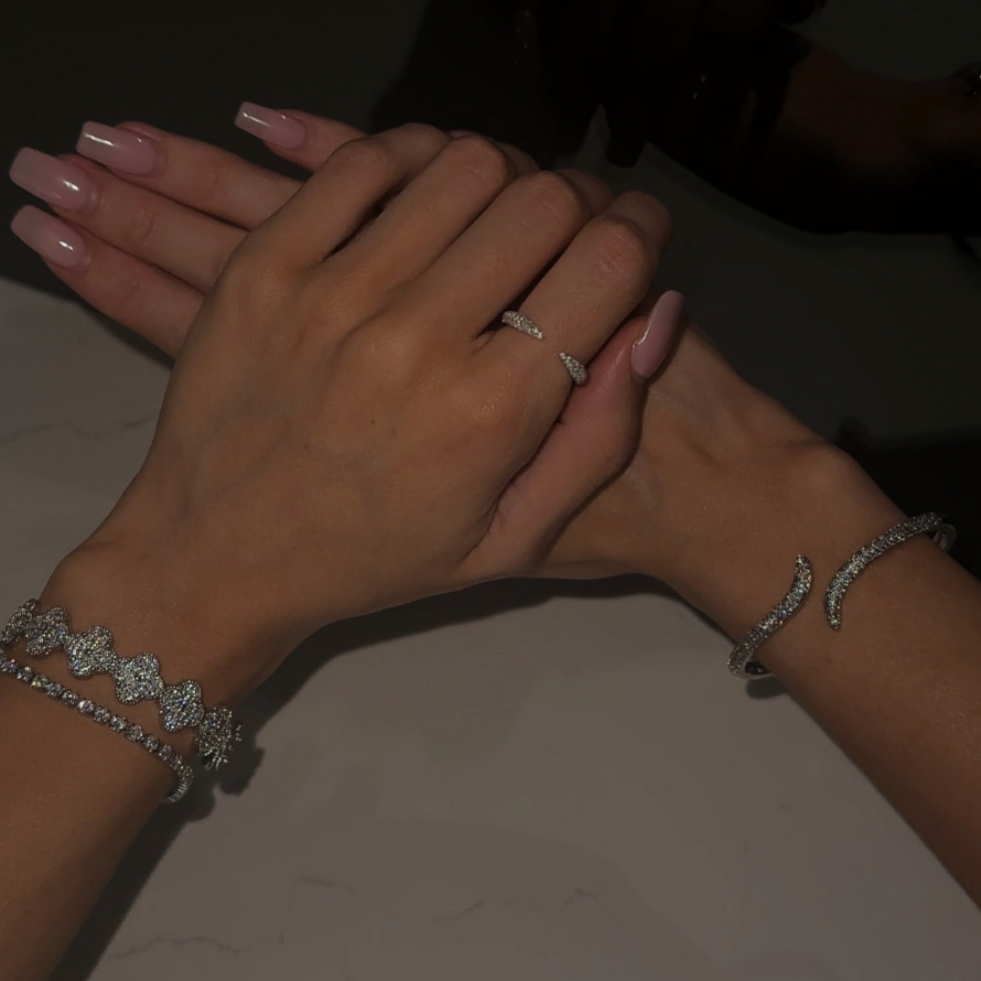 CLOVER | Cuff Bracelet Design