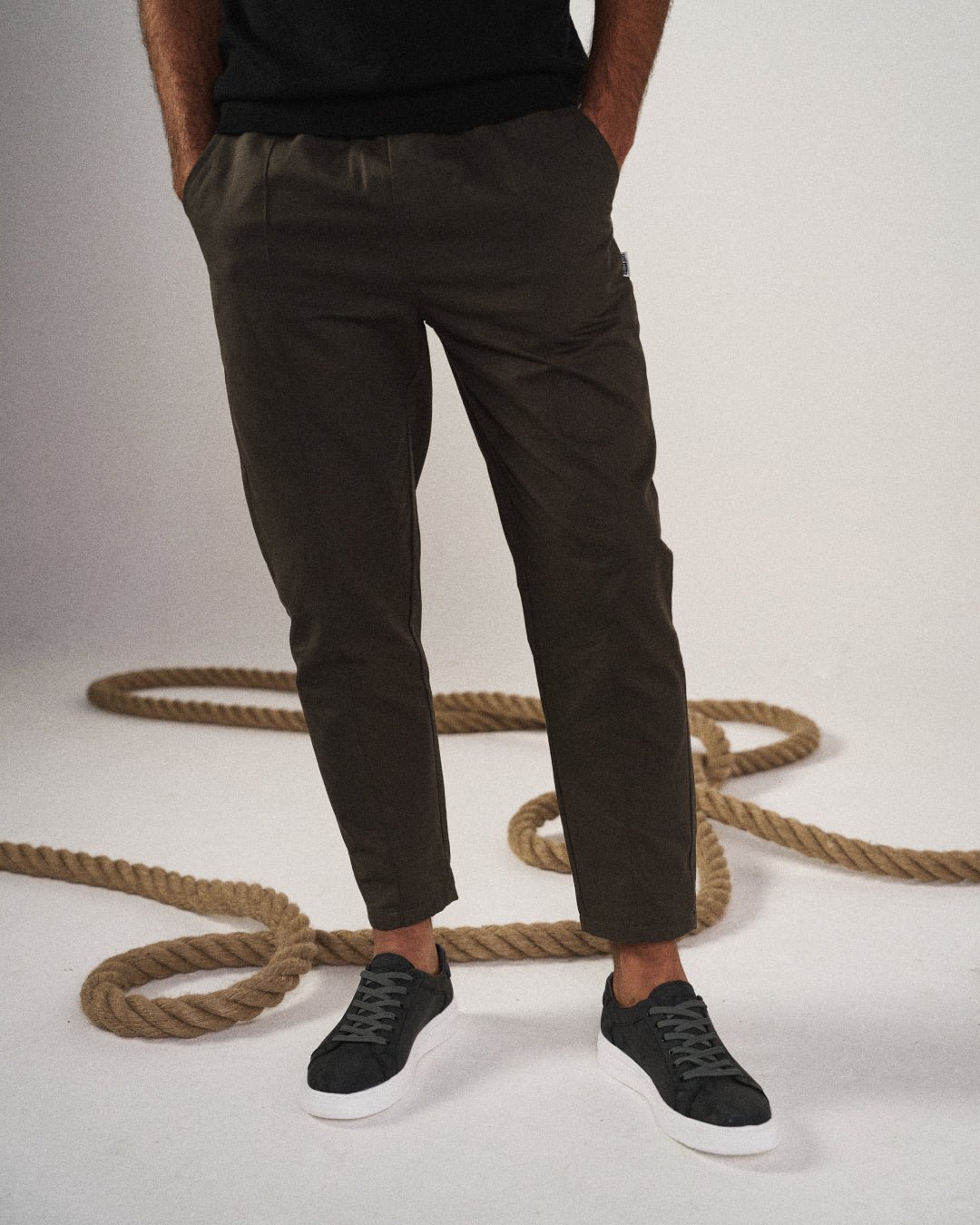 FOR MEN'S TAPERED JOGGING PANTS