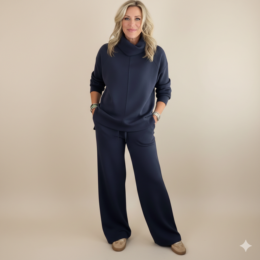 Sofia | Cozy Two-Piece Turtleneck Travel Set