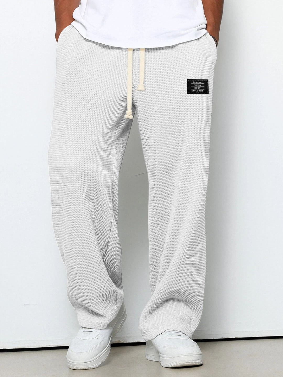 MEN'S PANTS WITH A COMFORTABLE CUT