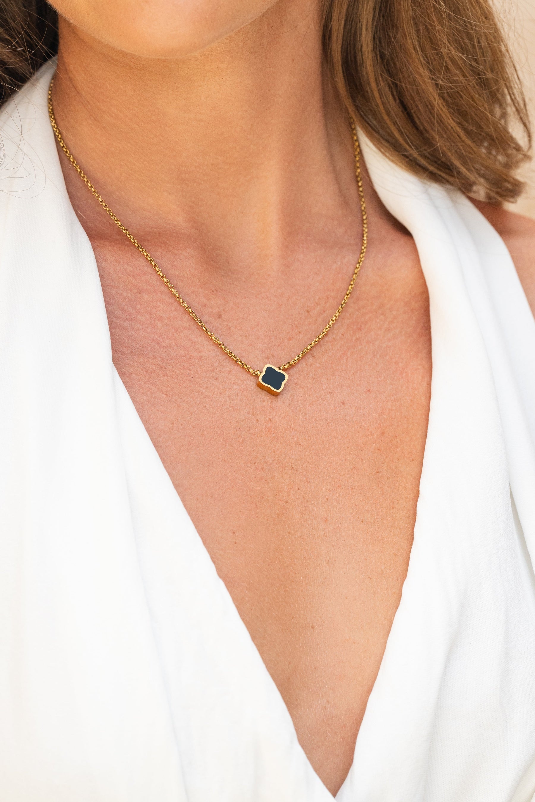 Chic Clover Necklace