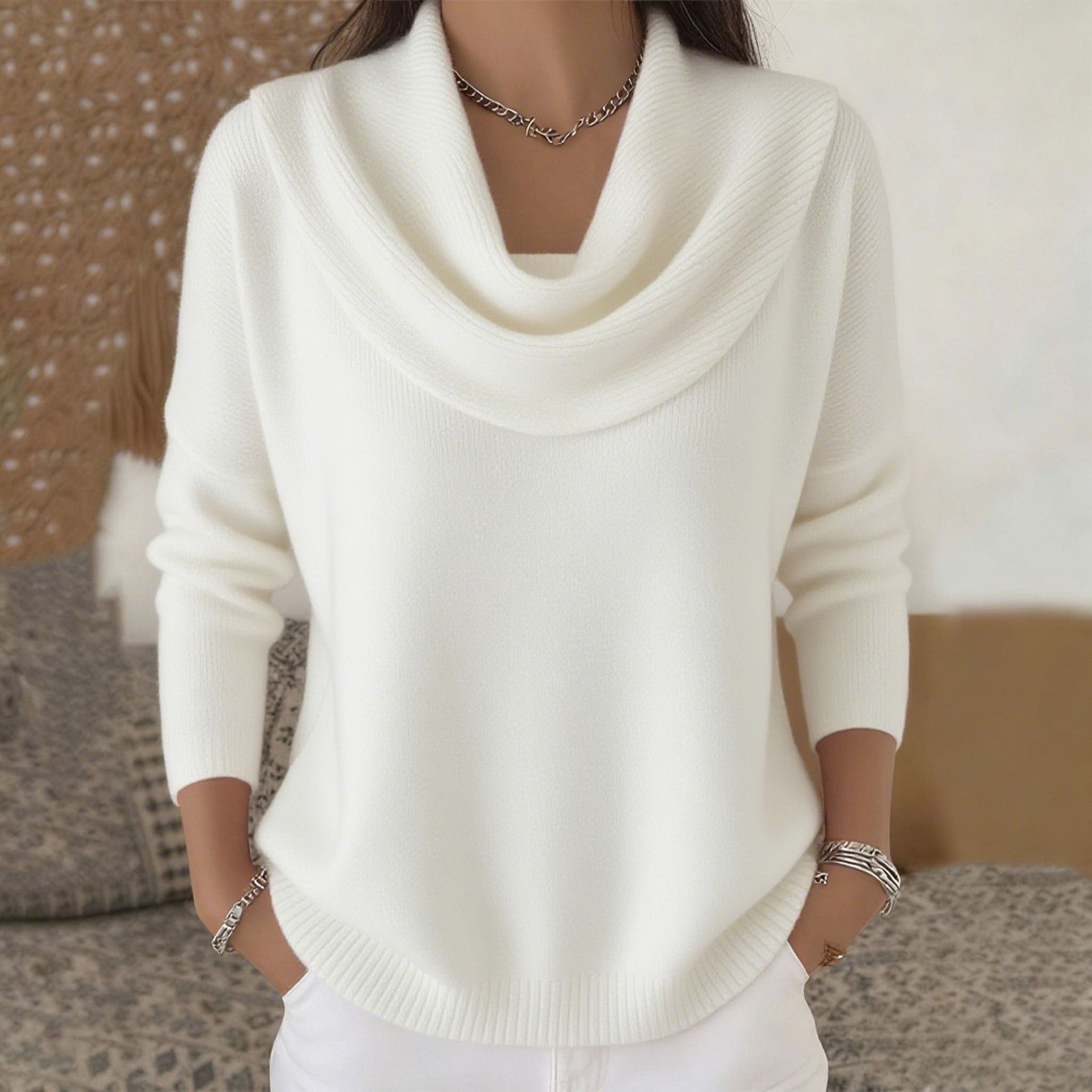 Juliette™ | Maglione con colletto drappeggiato