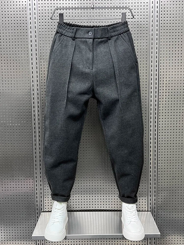 TEXTURED TAPERED PANTS