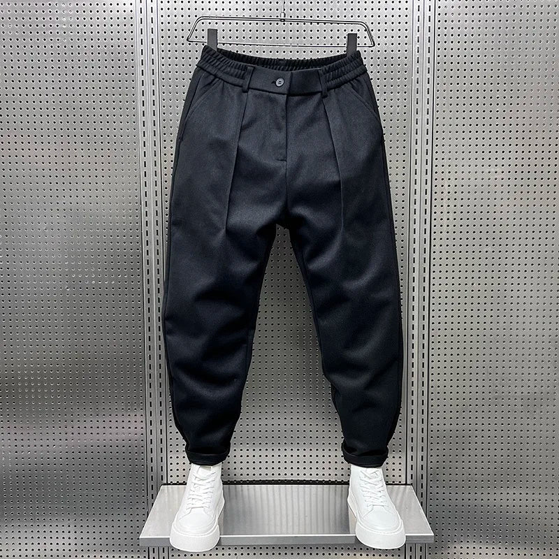 TEXTURED TAPERED PANTS