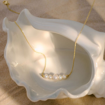 KONA Gold Pearl Pendant Necklace