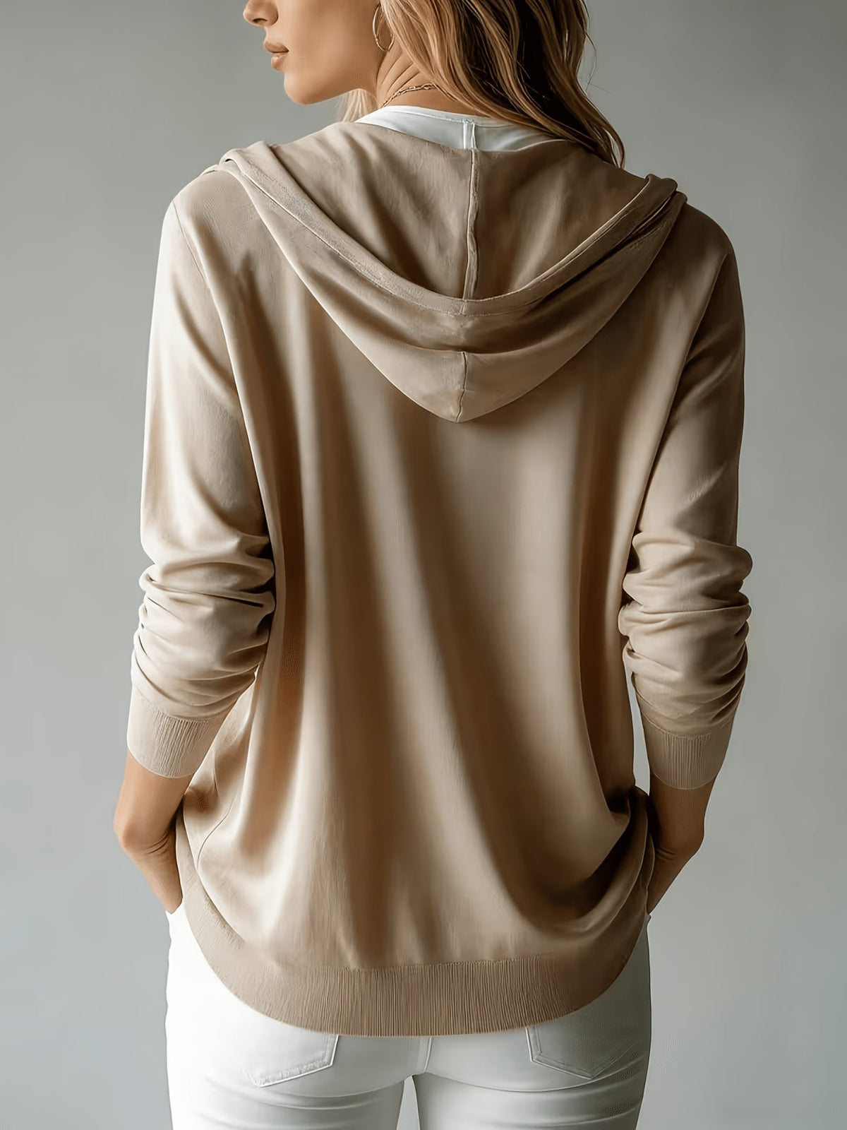 Sylvie | Cardigan Morbido con Cappuccio e Bottoni