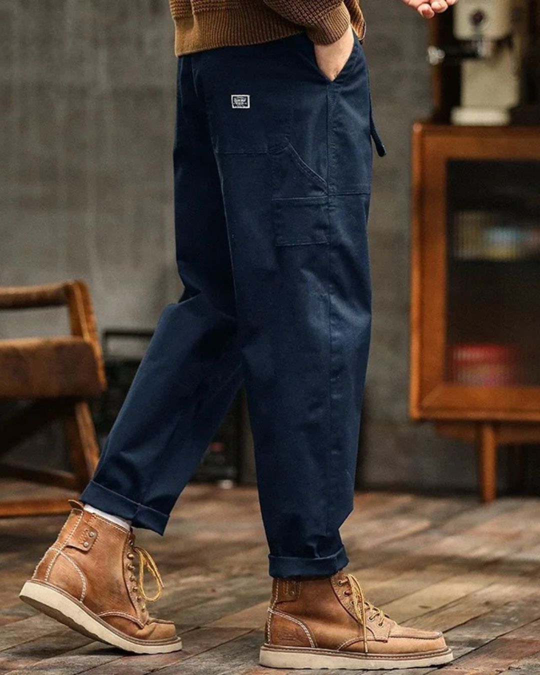 CLASSIC CARGO PANTS