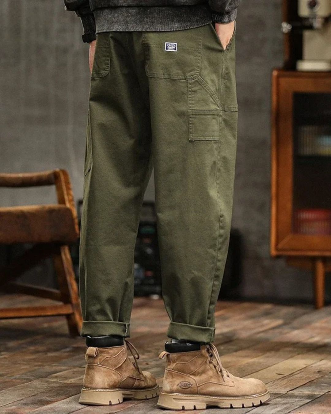 CLASSIC CARGO PANTS