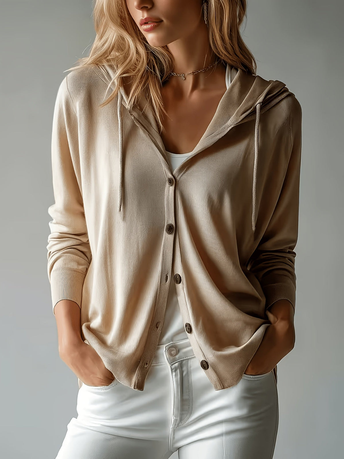 Sylvie | Cardigan Morbido con Cappuccio e Bottoni