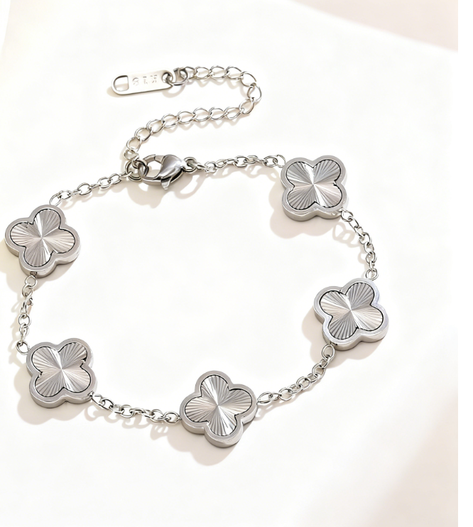 Silver Clover Bracelet