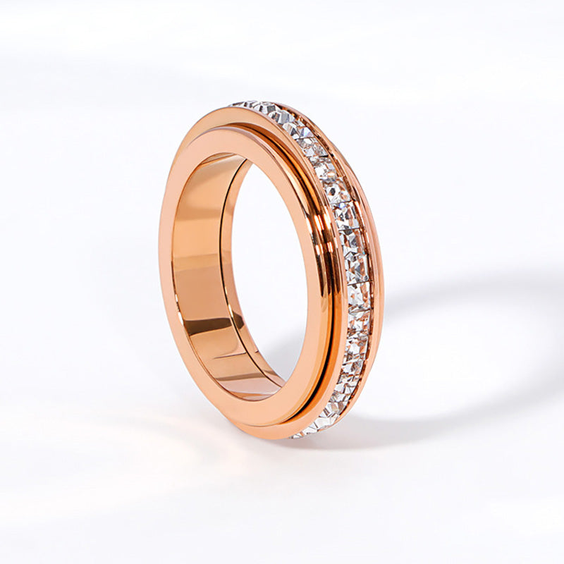 Balira - Elegant Crystal Band Ring